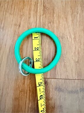 Green Faux Leather Oventure O-Ring Keychain with Silver Split Ring
